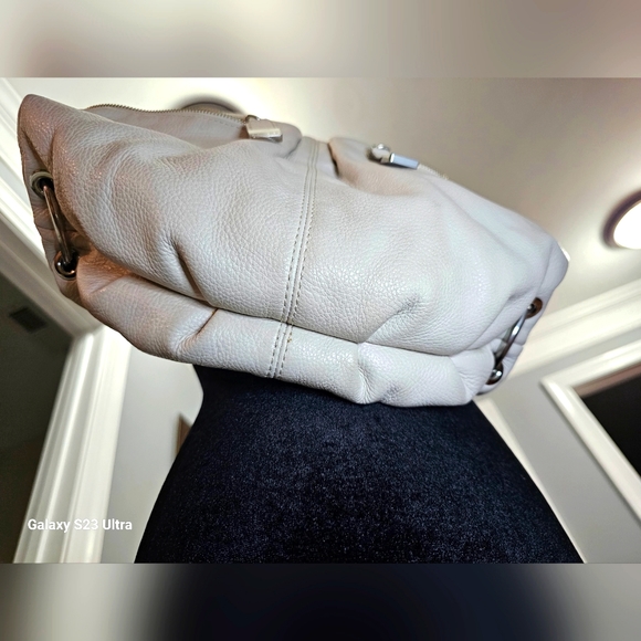 MICHAEL Michael Kors Ivory Leather Double Pocket Zip Hobo - Picture 12 of 16